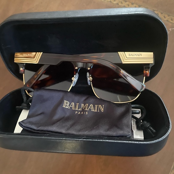 Balmain Women's Tortoiseshell and Gold Sunglasses.Made in France.